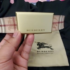 Burberry Belt size 38/95